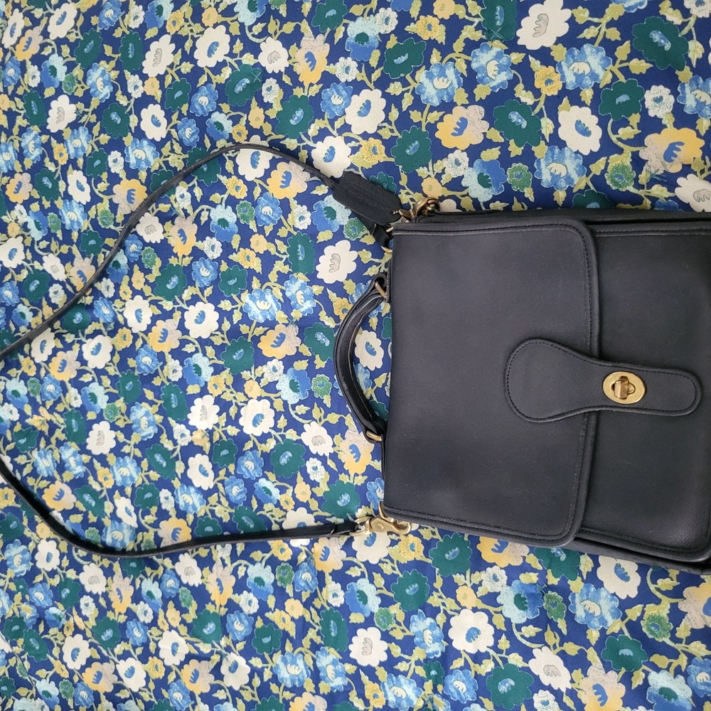 Vintage COACH Black Leather Crossbody Bag with Gold Hardware